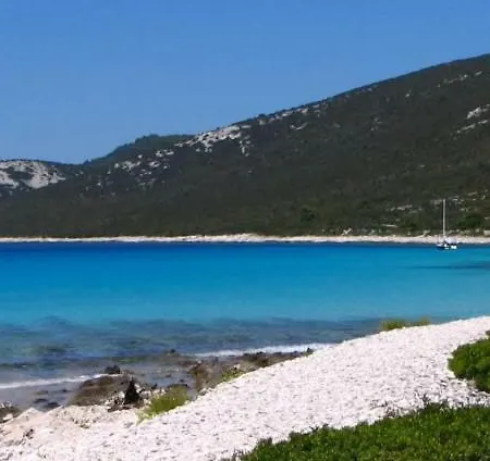 App With A Lovely Patio *