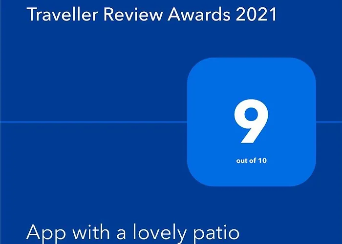 App With A Lovely Patio Appartement *