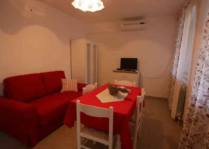 App With A Lovely Patio * Mali Lošinj