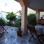 App With A Lovely Patio Mali Lošinj