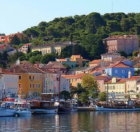 App With A Lovely Patio Apartment Mali Losinj